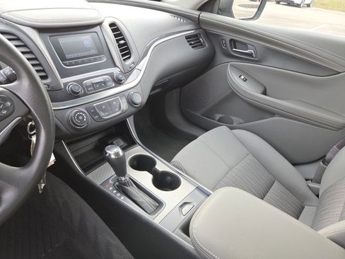 Used 2017 Chevrolet Impala LS image 34