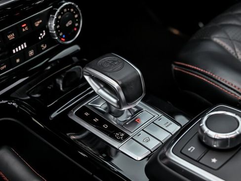 Used 2017 Mercedes-Benz G 63 AMG 4MATIC image 35