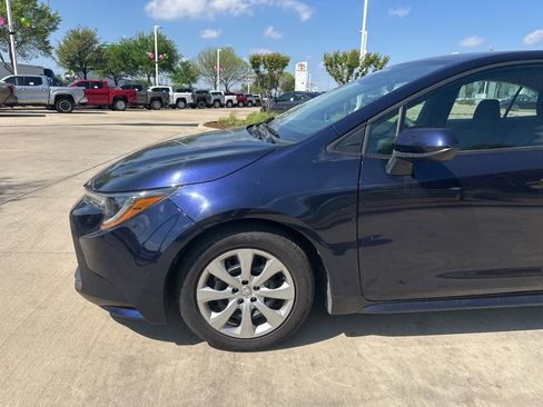 Used 2024 Toyota Corolla LE image 2