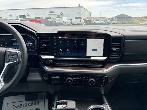 New 2026 Chevrolet Silverado 1500 LT Trail Boss w/ Convenience Package II AWD/4WD image 14