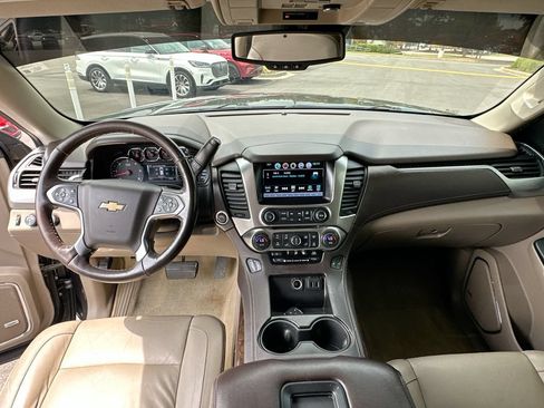 Used 2018 Chevrolet Tahoe LT AWD/4WD image 3