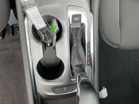 Used 2023 Chevrolet Malibu LT image 21