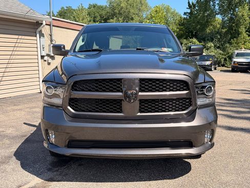 Used 2019 RAM 1500 Express AWD/4WD image 10