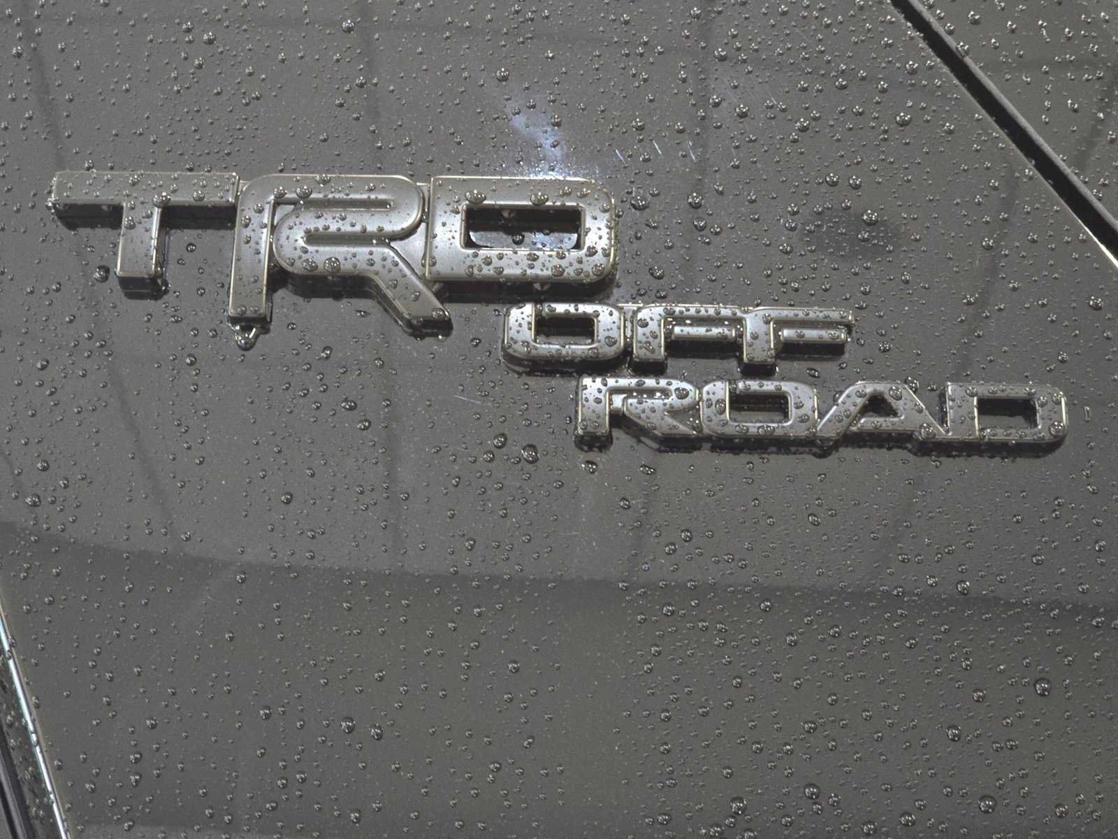 Certified 2024 Toyota 4Runner TRD Off-Road Premium w/ TRD Black Wheel Package (TMS) AWD/4WD image 7