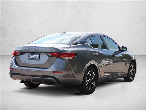 Used 2024 Nissan Sentra SV FWD image 5