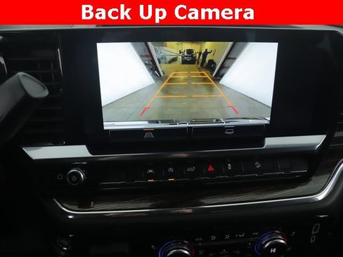 Used 2024 GMC Sierra 1500 Elevation image 23