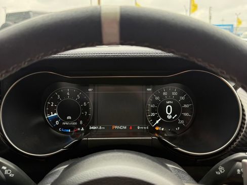 Used 2021 Ford Mustang Shelby GT500 w/ Technology Package image 29