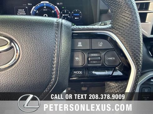 Used 2024 Toyota Sequoia Platinum AWD/4WD image 32