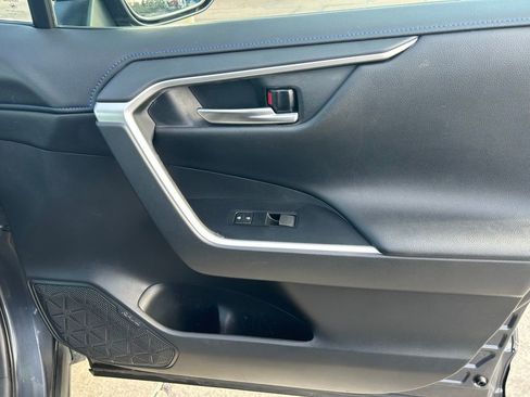 Used 2019 Toyota RAV4 XSE image 29
