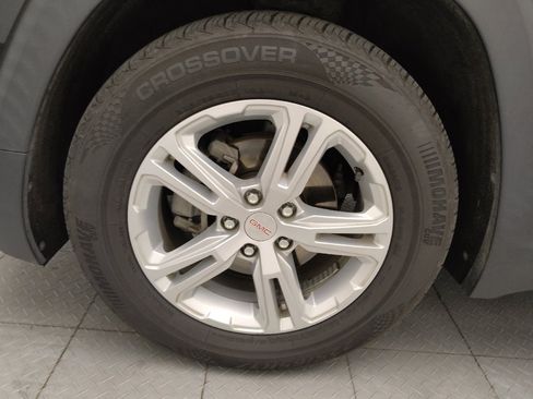 Used 2020 GMC Terrain SLE FWD image 31