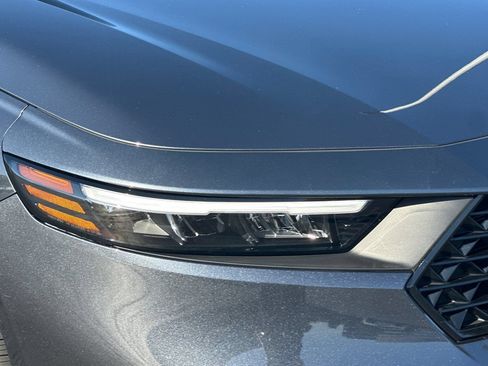 Used 2025 Honda Accord LX image 43
