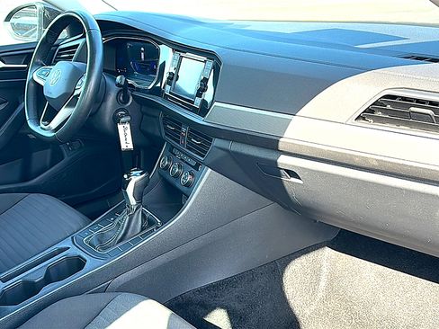 Used 2024 Volkswagen Jetta S image 22
