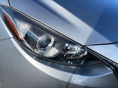 Used 2015 MAZDA MAZDA3 i Sport FWD image 28