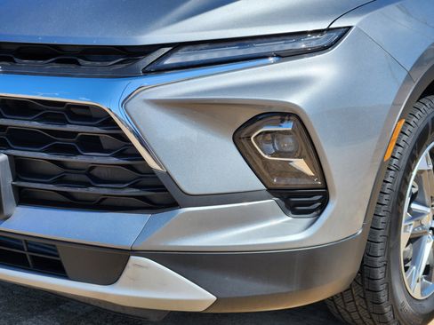 Certified 2025 Chevrolet Blazer LT AWD/4WD image 10