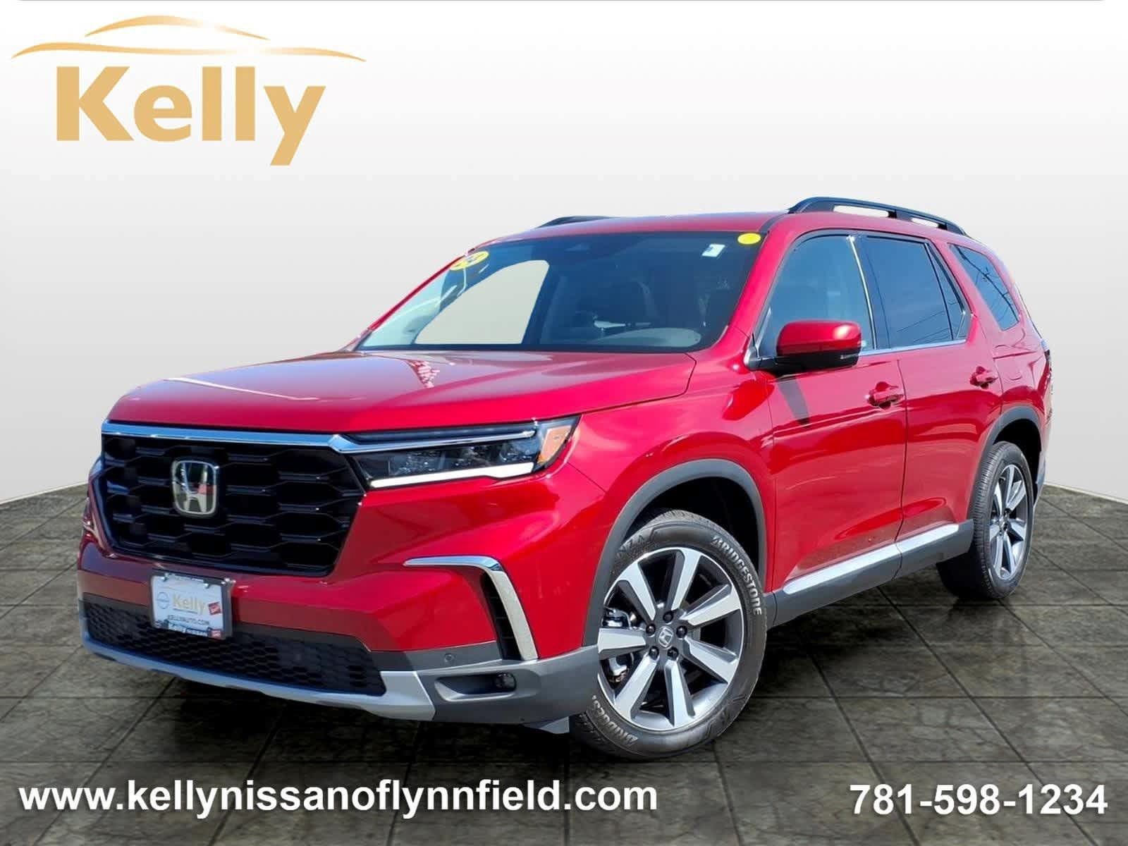 Used 2024 Honda Pilot Touring image 1