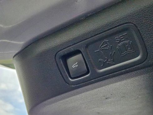 Used 2020 Ford Expedition Max Limited w/ Equipment Group 301A AWD/4WD image 18