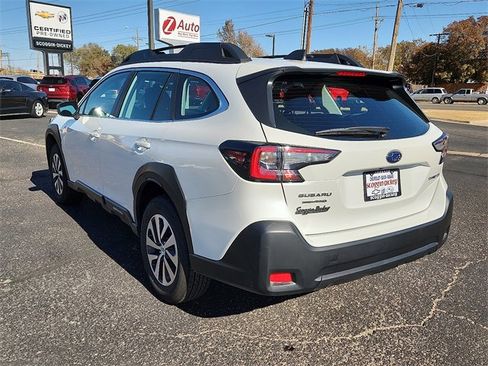 Certified 2025 Subaru Outback image 3