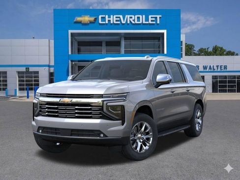 New 2026 Chevrolet Suburban Premier image 7