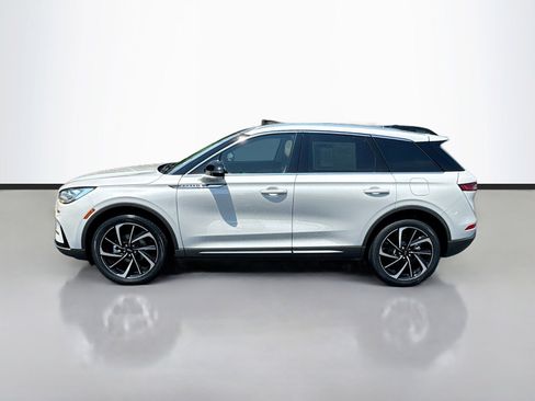Used 2023 Lincoln Corsair Reserve w/ Equipment Group 201A FWD image 4