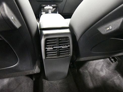 Certified 2025 Kia Niro EX Touring FWD image 16