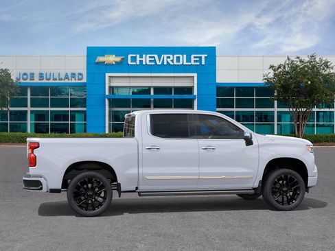 New 2026 Chevrolet Silverado 1500 High Country AWD/4WD image 44
