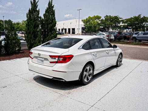 Used 2020 Honda Accord EX-L image 11