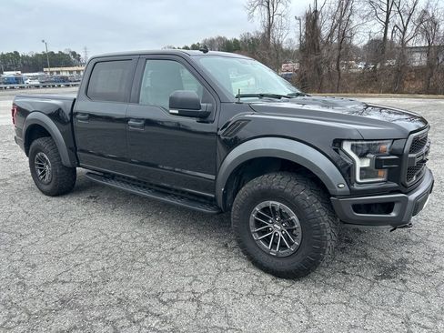Used 2019 Ford F150 Raptor w/ Equipment Group 801A Mid image 9