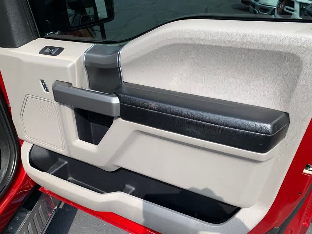 Used 2018 Ford F150 XLT w/ Equipment Group 302A Luxury AWD/4WD image 15