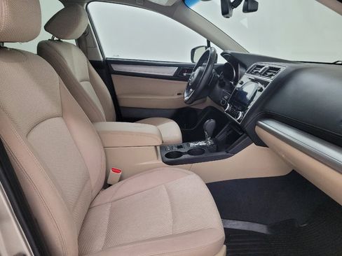 Used 2018 Subaru Outback 2.5i Premium AWD/4WD image 21