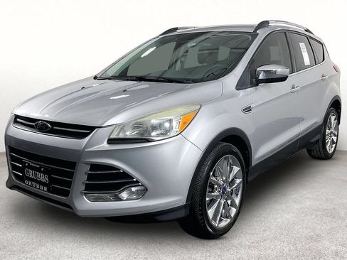 Used 2016 Ford Escape SE w/ SE Chrome Package FWD image 14