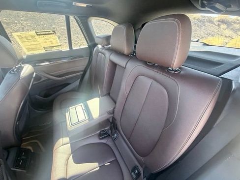 Used 2018 BMW X1 xDrive28i AWD/4WD image 27