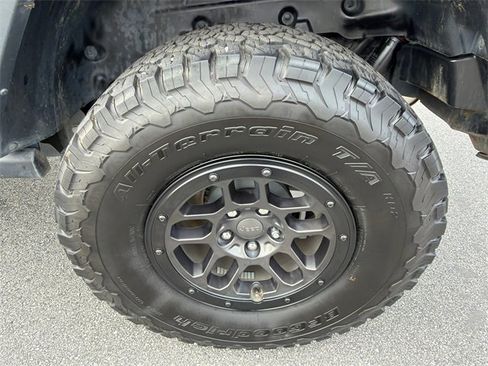 Used 2023 Jeep Wrangler Unlimited Sport image 20