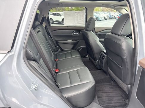 Used 2021 Nissan Rogue SL w/ Premium Package image 30