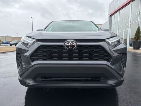 Used 2023 Toyota RAV4 LE AWD/4WD image 2