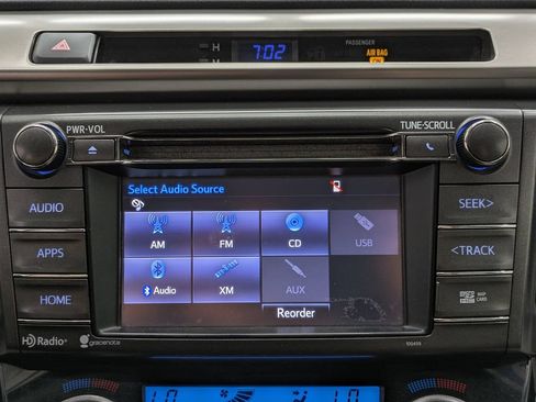 Used 2014 Toyota RAV4 XLE AWD/4WD image 10