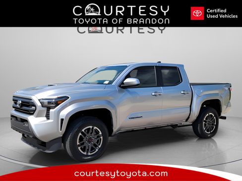 Certified 2025 Toyota Tacoma TRD Sport image 1