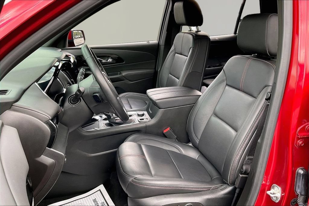 Used 2024 Chevrolet Traverse RS w/ LPO, Floor Liner Package AWD/4WD image 24