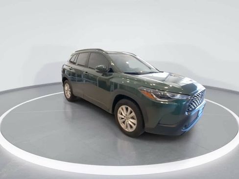 Used 2022 Toyota Corolla Cross LE w/ Moonroof Package AWD/4WD image 2
