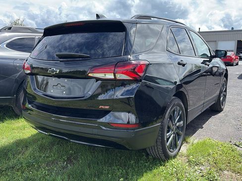 Used 2024 Chevrolet Equinox RS AWD/4WD image 3
