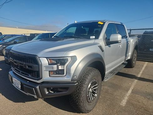 Used 2019 Ford F150 Raptor w/ Equipment Group 802A Luxury AWD/4WD image 4