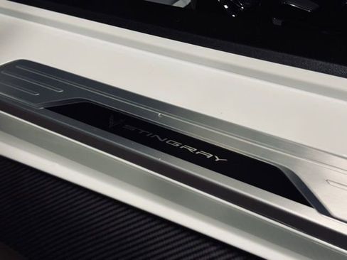 Used 2025 Chevrolet Corvette Stingray Premium Cpe w/ Z51 Performance Package image 26