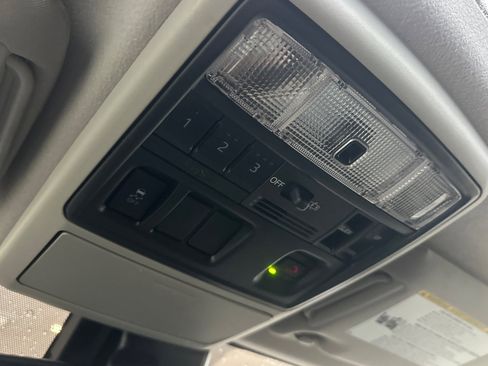 Used 2022 Toyota 4Runner SR5 Premium w/ Moonroof Package image 23