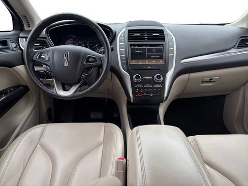 Used 2019 Lincoln MKC Premiere image 17