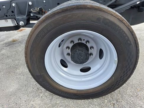 New 2025 Ford F550 4x4 Crew Cab Super Duty image 23