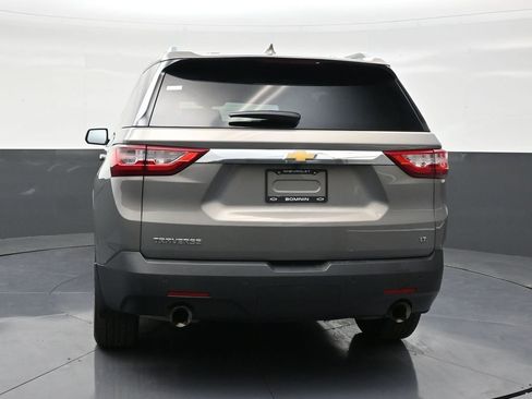 Used 2018 Chevrolet Traverse LT FWD image 4