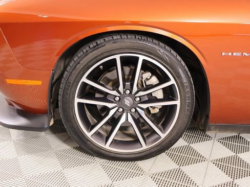 Used 2022 Dodge Challenger R/T w/ Plus Package image 18