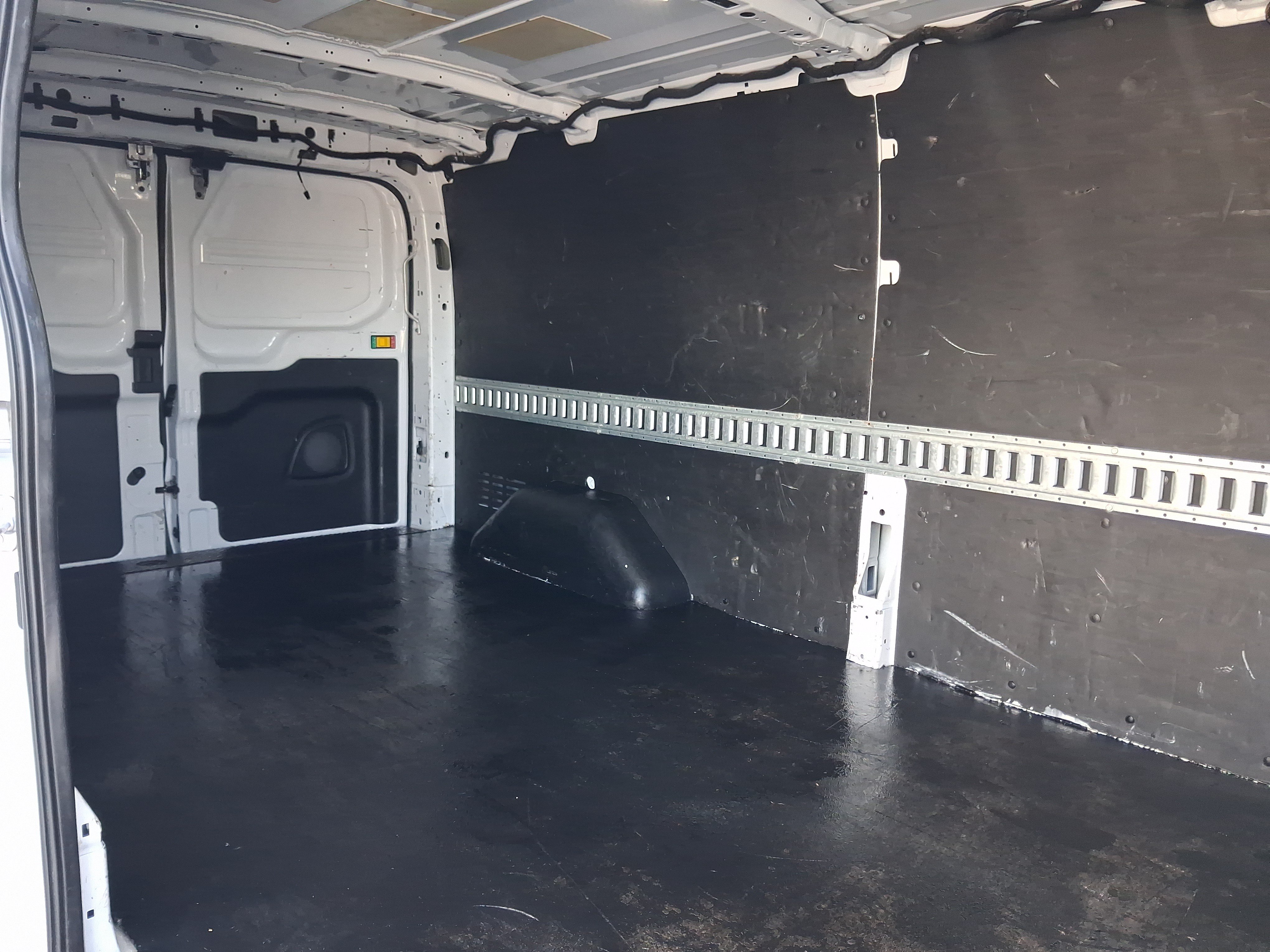 Used 2021 Ford Transit 250 Low Roof RWD image 22