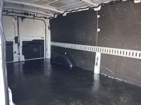 Used 2021 Ford Transit 250 Low Roof RWD image 22