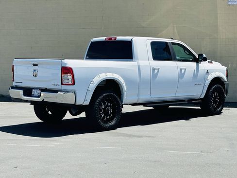 Used 2022 RAM 2500 Big Horn AWD/4WD image 11