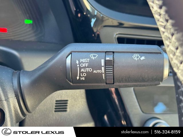 Used 2024 Lexus ES 350 w/ Premium Package FWD image 29